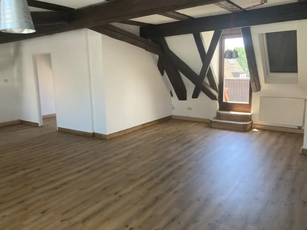 Dachstudio mit Balkon in Herzogenaurach