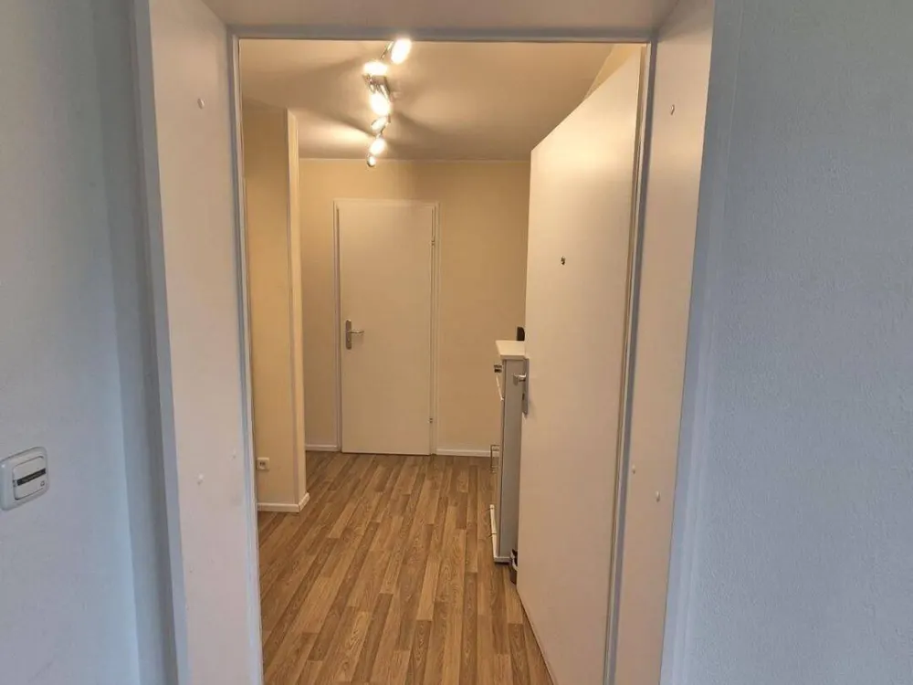Sonnige 1-Zimmer-Wohnung mit Südbalkon, Alpenblick und moderner Küche