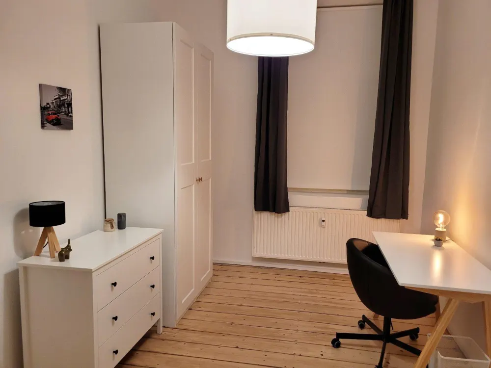 WG-Zimmer, möbliert, Düsseldorf Hbf nur ca. 10 Min, Wohnung