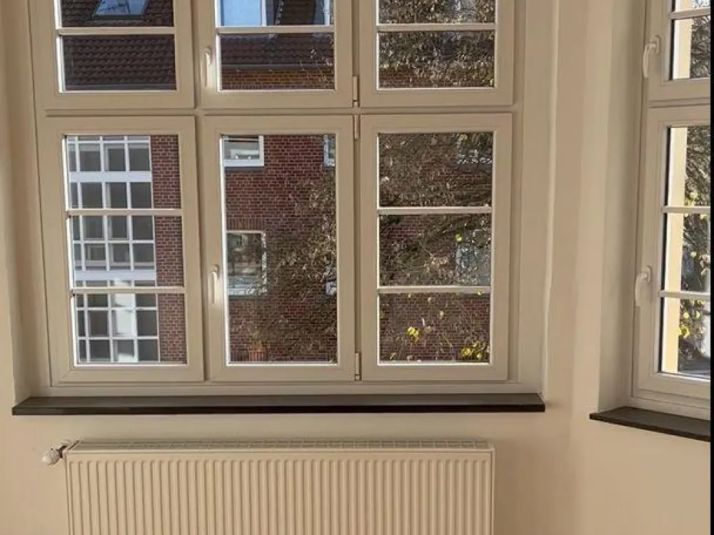 5 Room Apartment with Kitchen, Bathroom, Balcony in Kreuzviertel 140 sqm. Exchange Only!