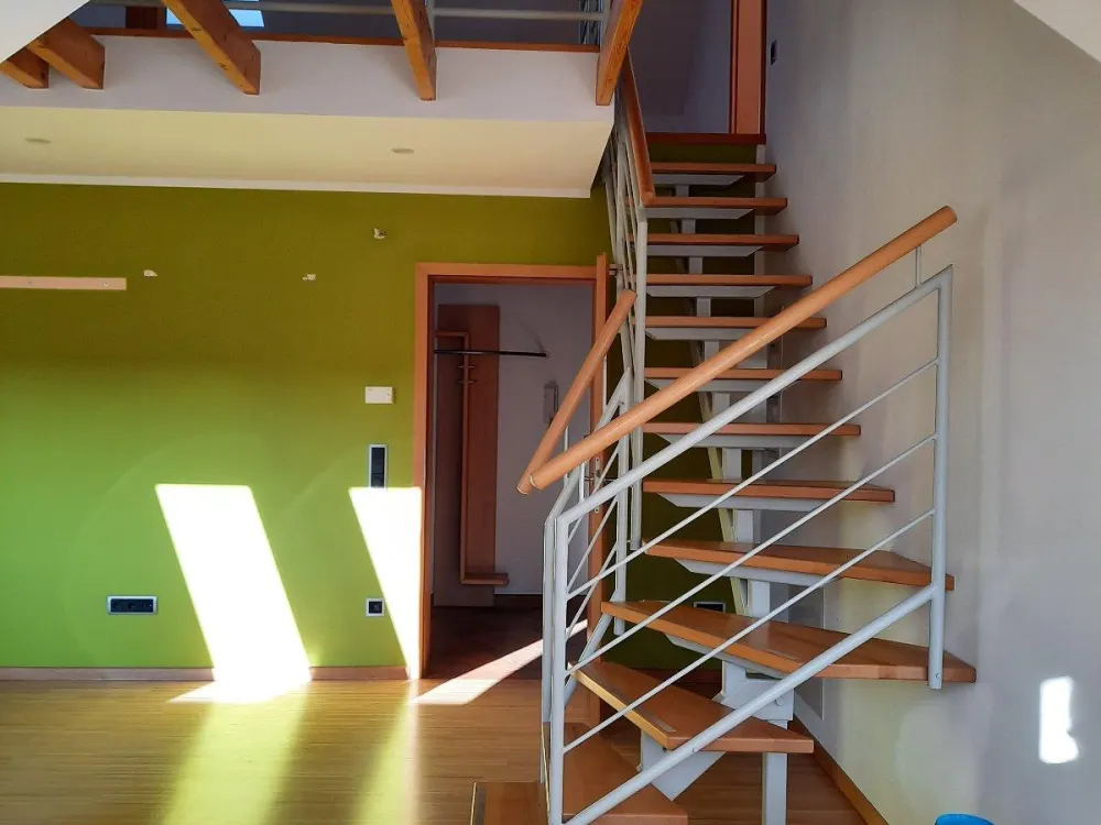 Urban and Green Maisonette Apartment Near Nordpark