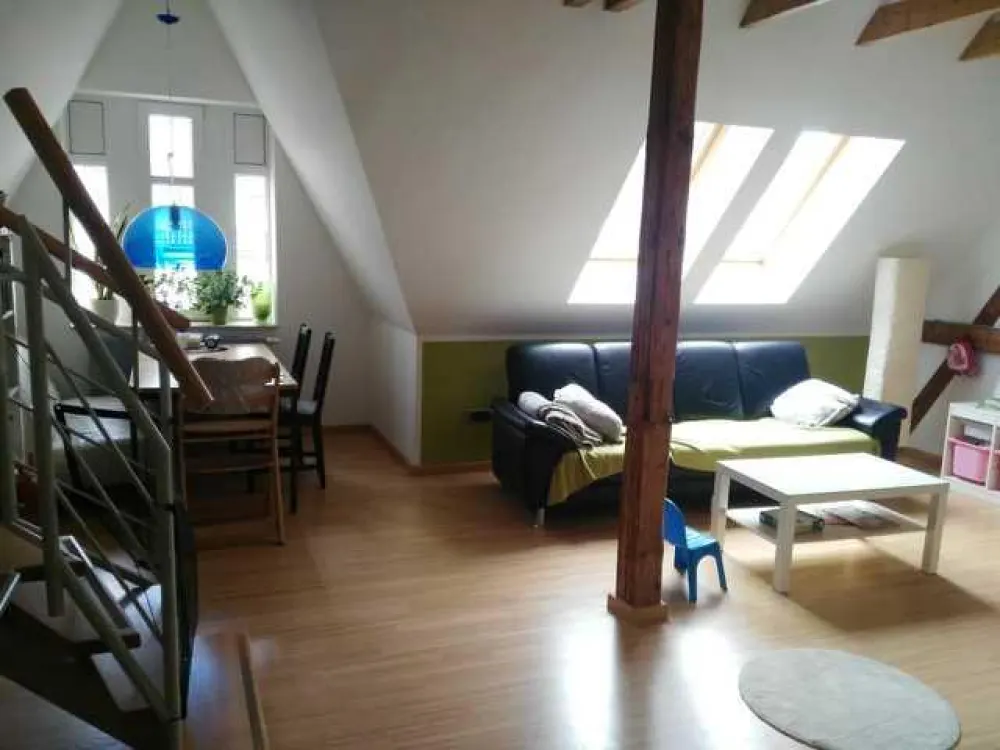 Urban and Green Maisonette Apartment Near Nordpark