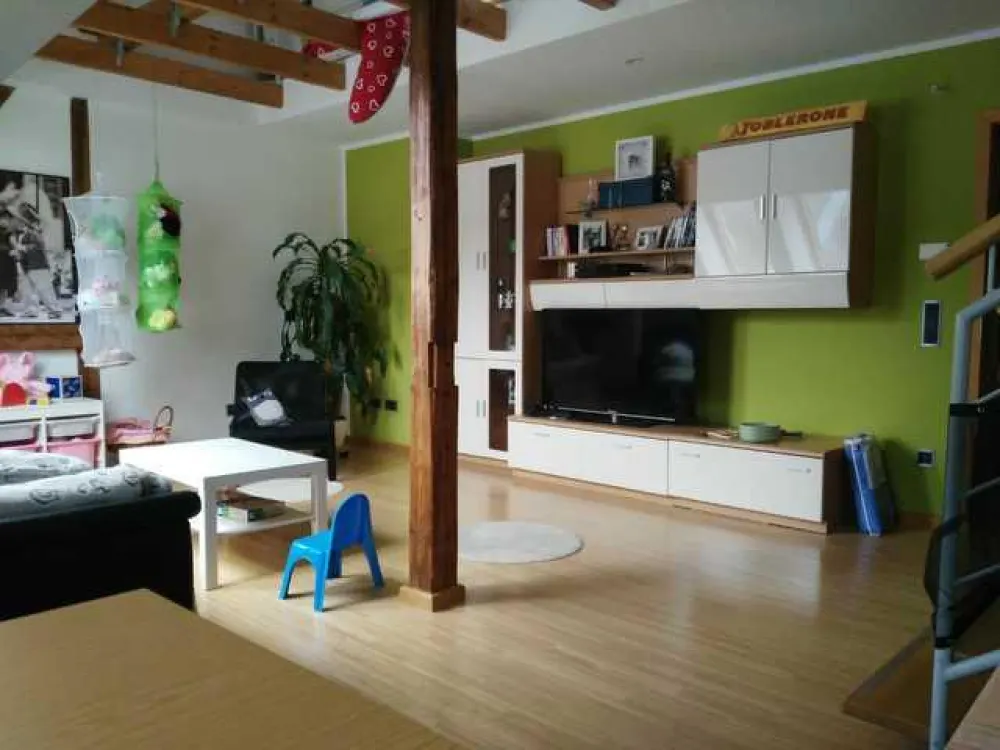 Urban and Green Maisonette Apartment Near Nordpark