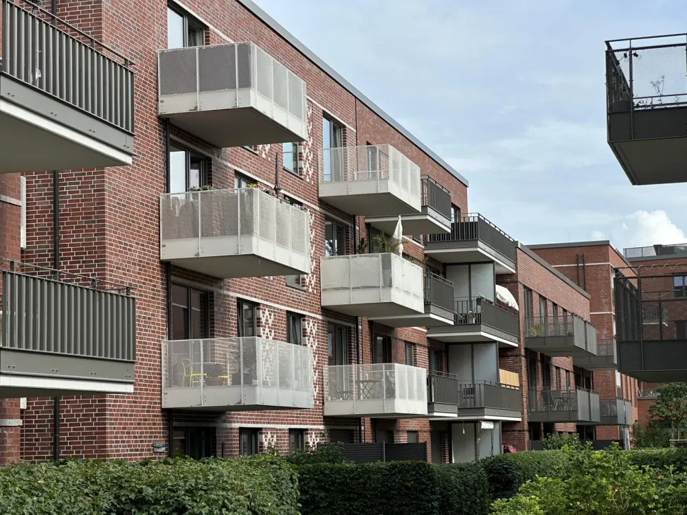 Moderne Etagenwohnung zur Miete mit Balkon in Hamburg Neu Wulmstorf - Wentzel Dr.