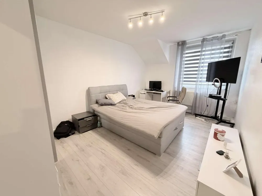 Schöne 2 Zimmer Wohnung, ideal für kleine Familie