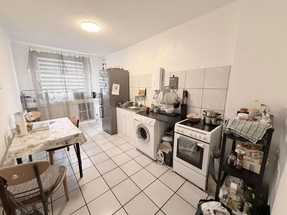 Schöne 2 Zimmer Wohnung, ideal für kleine Familie