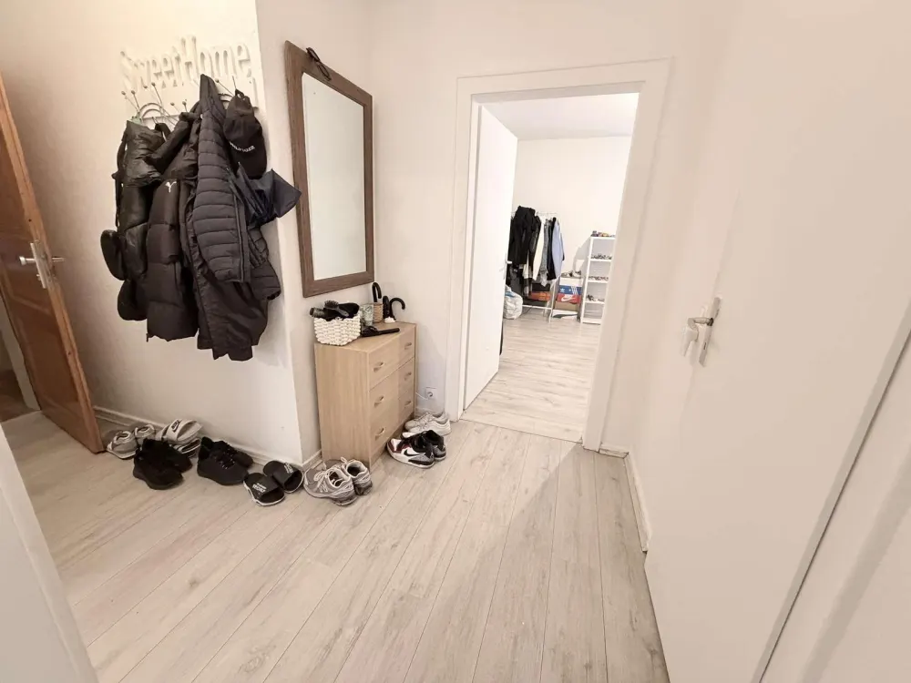 Schöne 2 Zimmer Wohnung, ideal für kleine Familie