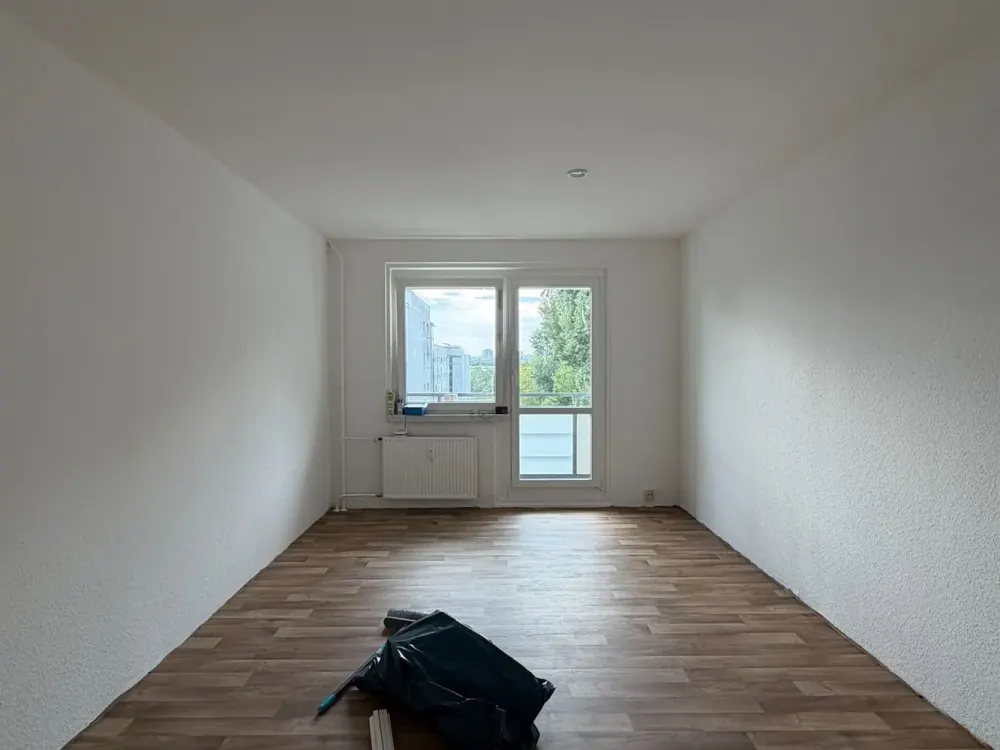 In Sanierung! Single-Apartment mit Balkon und neuem Badezimmer!