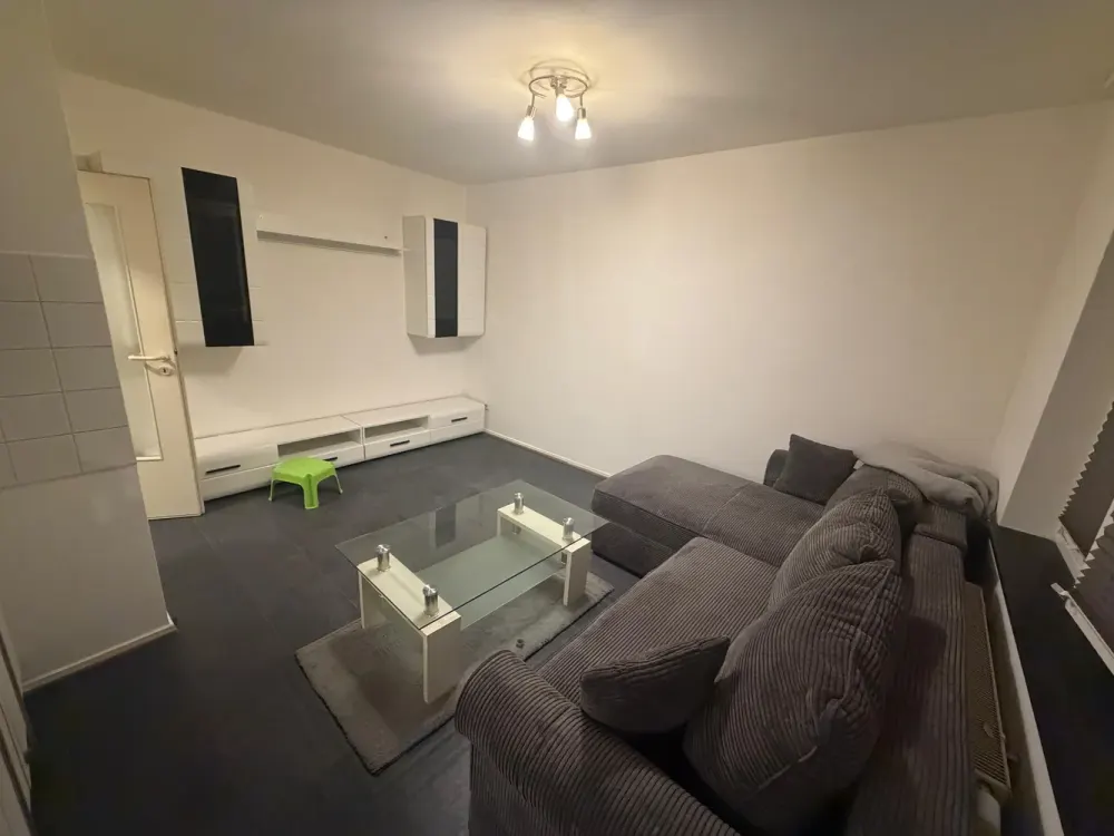 Wohnen mit Charakter: Kompakte 1,5-Zimmer-Wohnung in Köln-Niehl