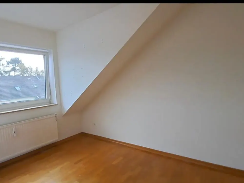 Schöne Dachgeschosswohnung