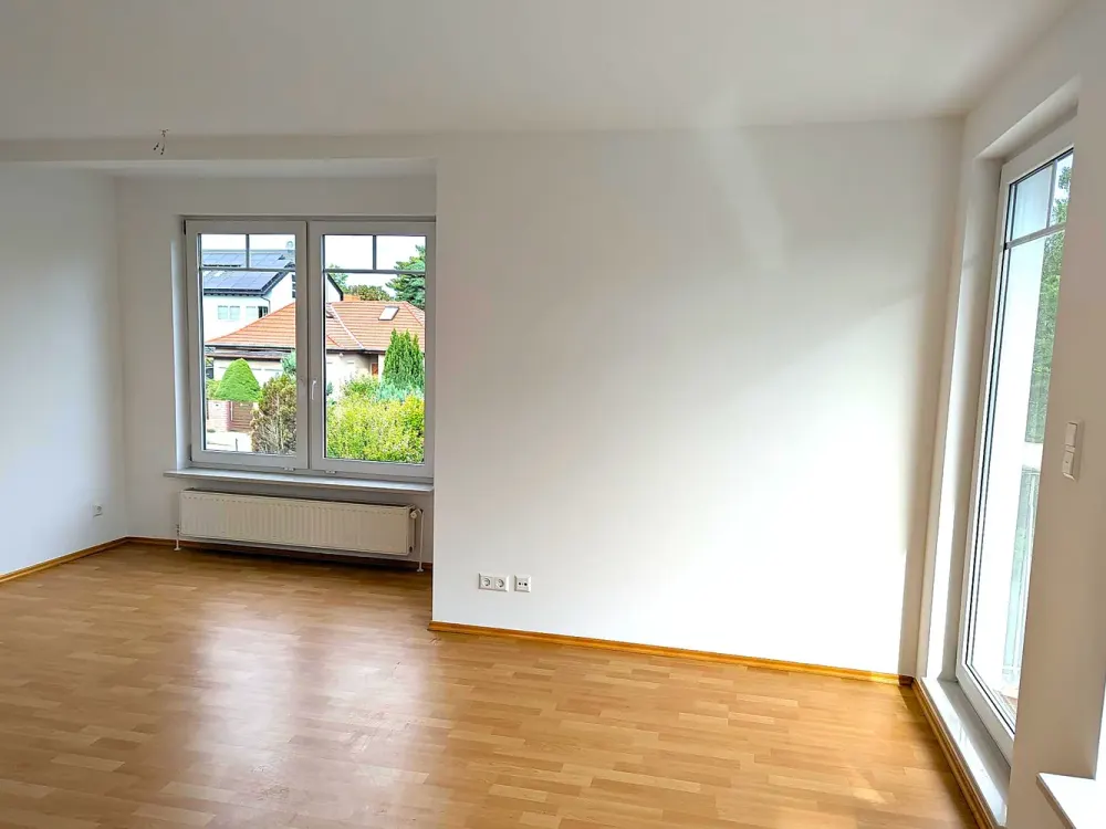 Lichtdurchflutete Wohnung mit Balkon in Schönefeld
