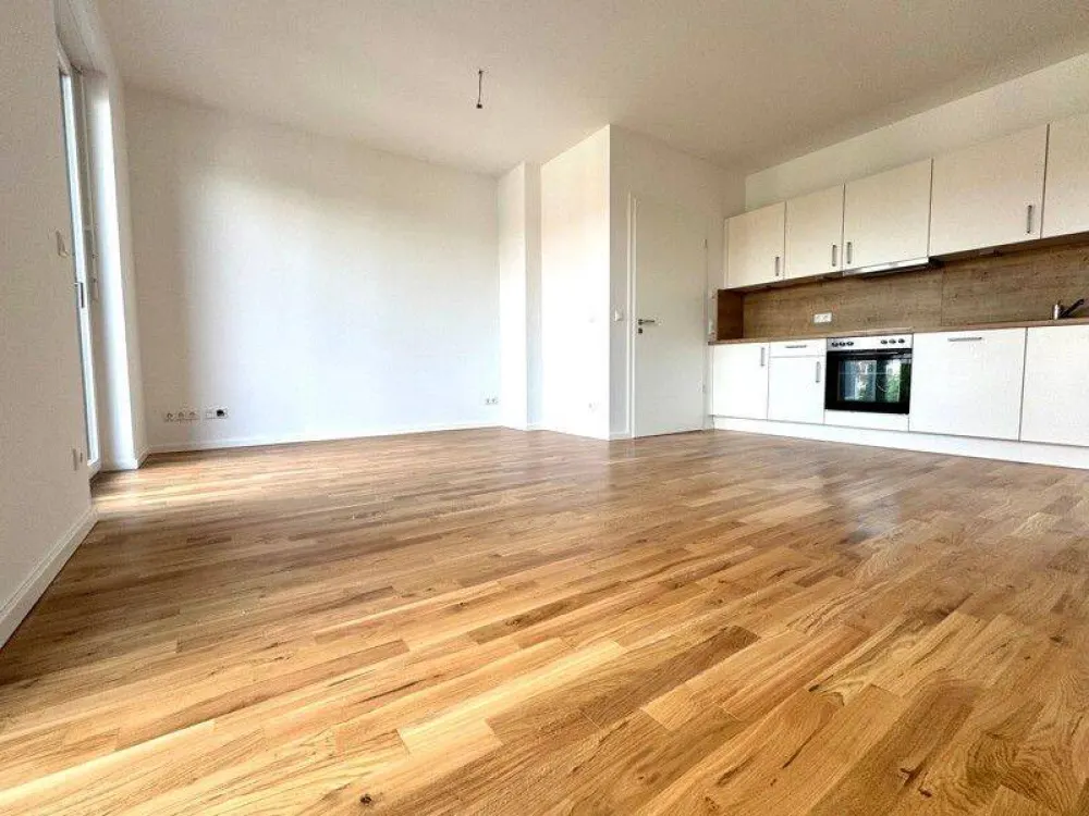 *Erstbezug* in ruhiger Lage: 2-Zimmer mit Balkon und EBK