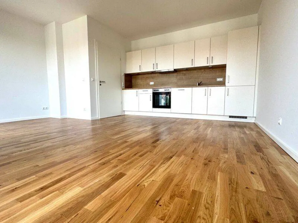 *Erstbezug* in ruhiger Lage: 2-Zimmer mit Balkon und EBK