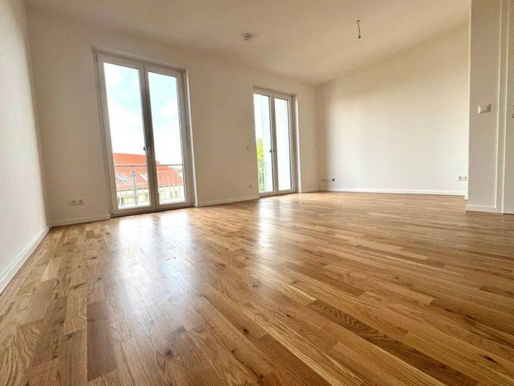 *Erstbezug* in ruhiger Lage: 2-Zimmer mit Balkon und EBK