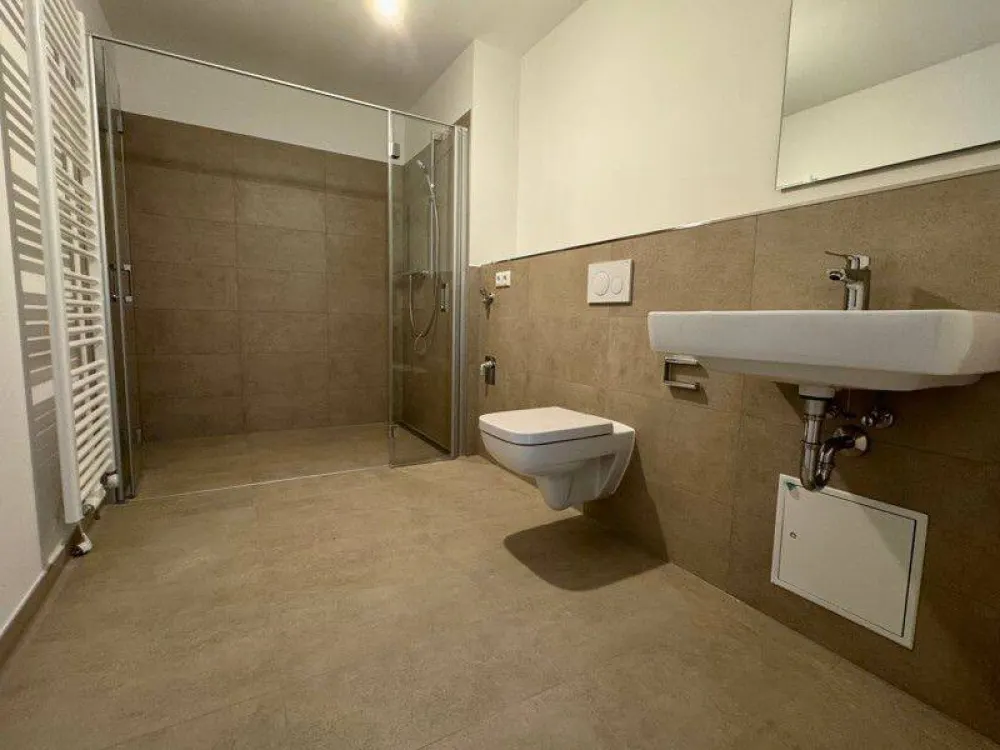 *Erstbezug* in ruhiger Lage: 2-Zimmer mit Balkon und EBK