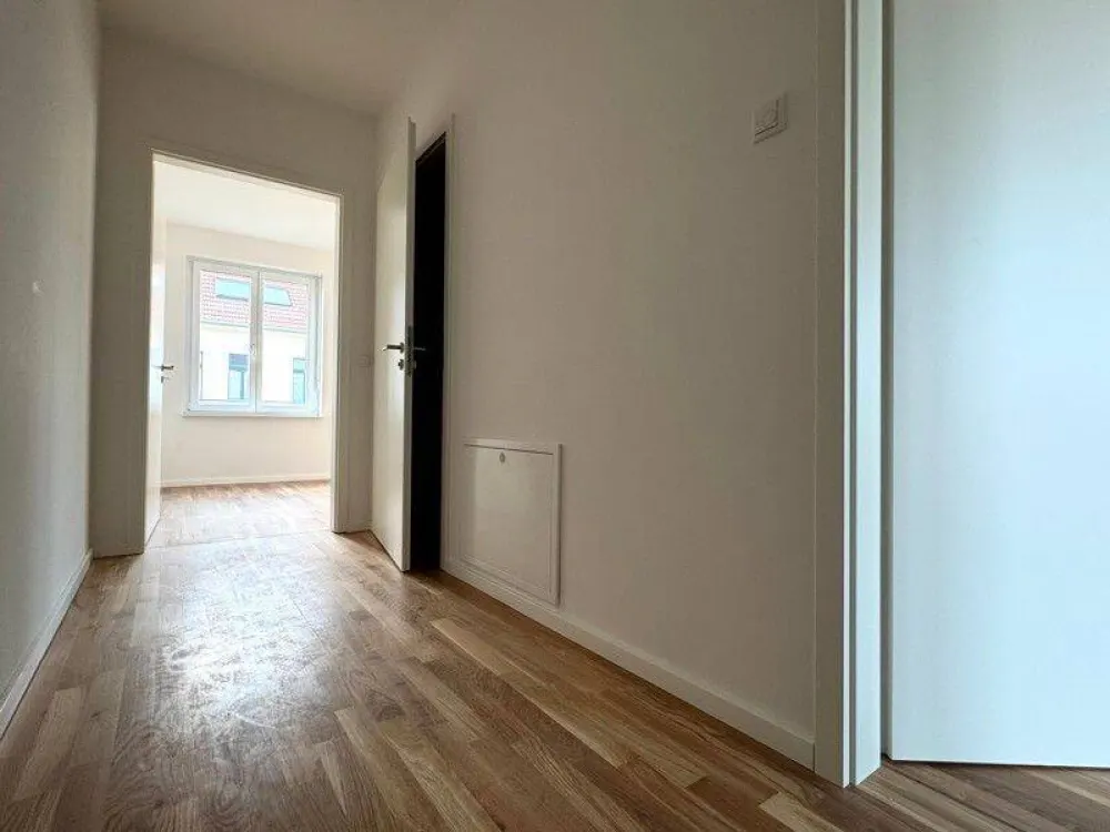 *Erstbezug* in ruhiger Lage: 2-Zimmer mit Balkon und EBK
