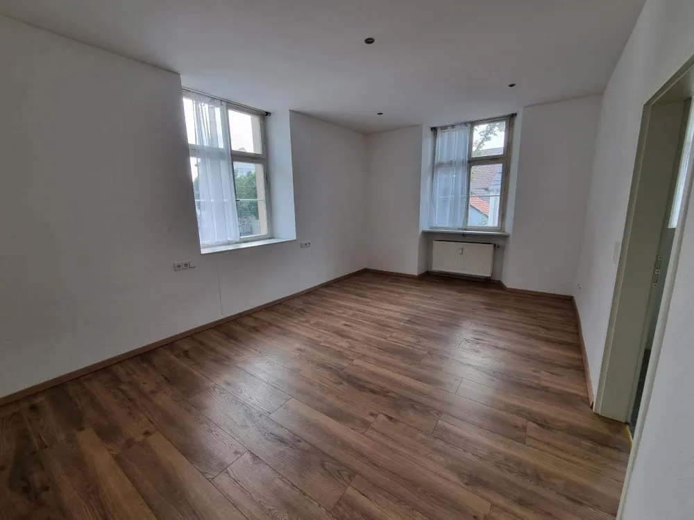 Charmante und renovierte 2-Zimmer Wohnung