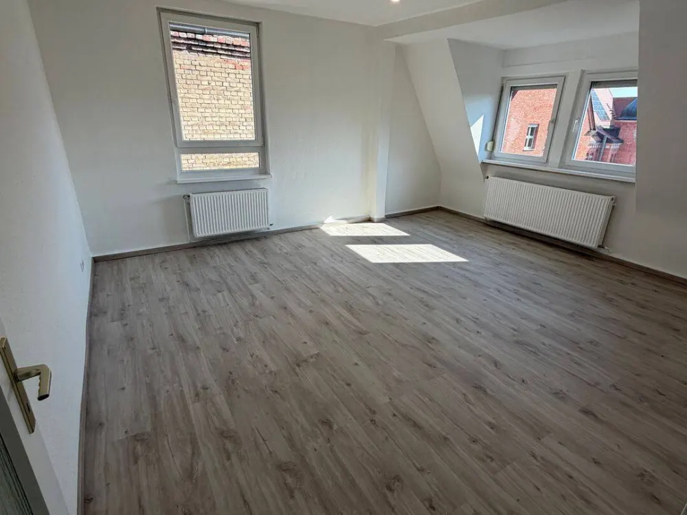 helle neu renovierte 3 Zimmer Wohnung in Stuttgart West zu vermieten