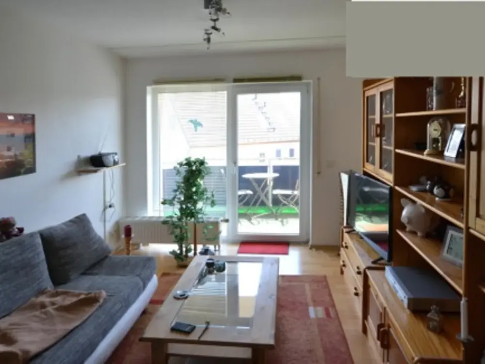 Living with Character: 2-Room Apartment in Panitzsch