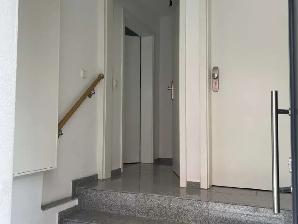 Stilvolle, neuwertige 2-Zimmer-Wohnung mit EBK in Stuttgart