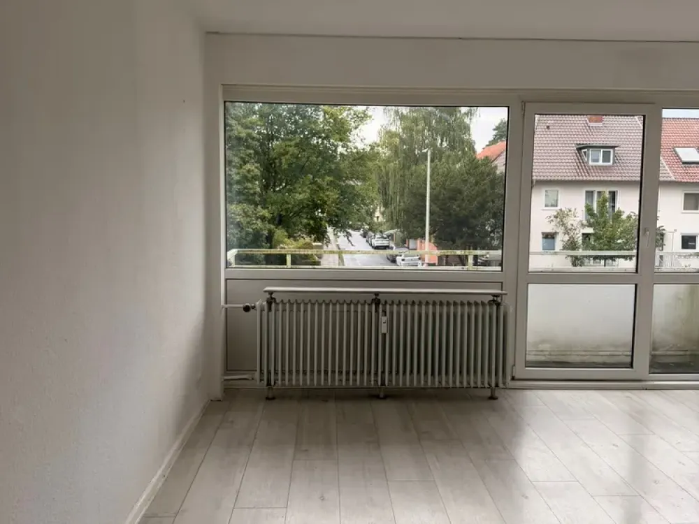 Helle 3-Zimmer-Wohnung mit Balkon in Döhren