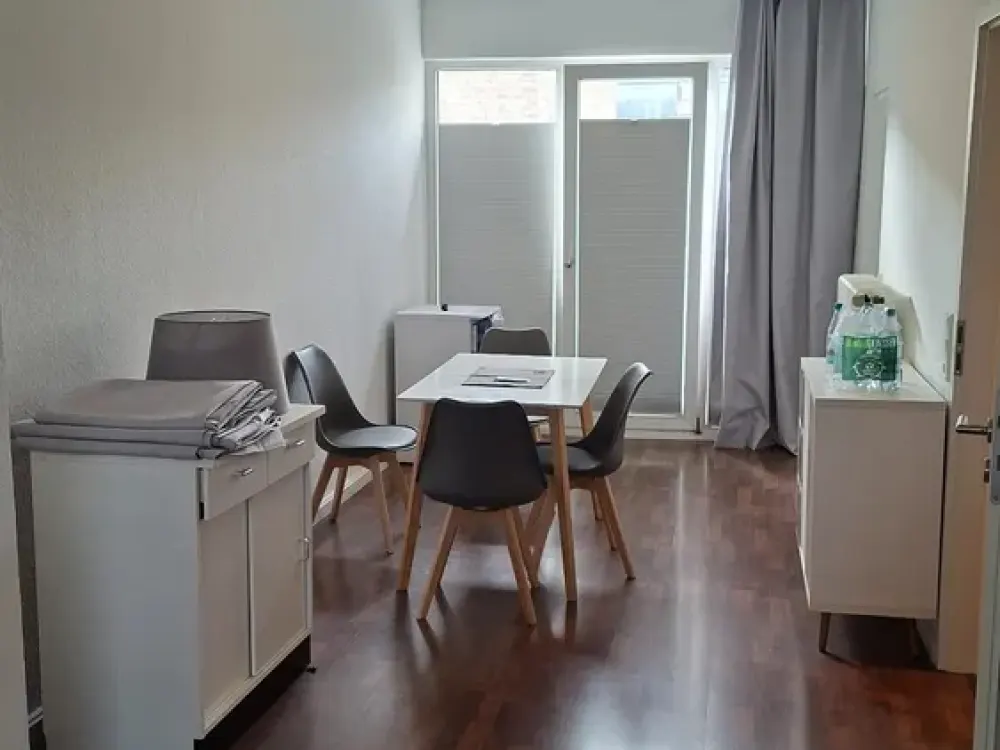 Schöne und zentrale 2-Zimmer Wohnung in Köln