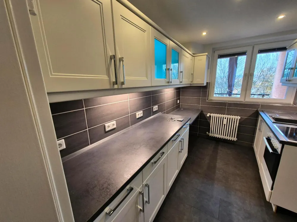 Einbauküche Balkon neues Badezimmer? 1 Zimmer Wohnung Schwalbach