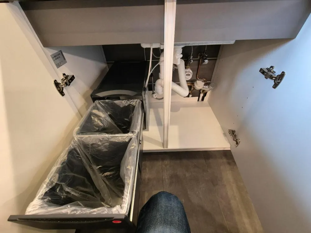 Einbauküche Balkon neues Badezimmer? 1 Zimmer Wohnung Schwalbach