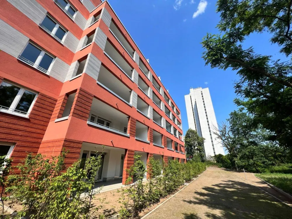 4 Zimmerwohnung mit großzügigem Wohnbereich und Loggia wartet auf Sie!