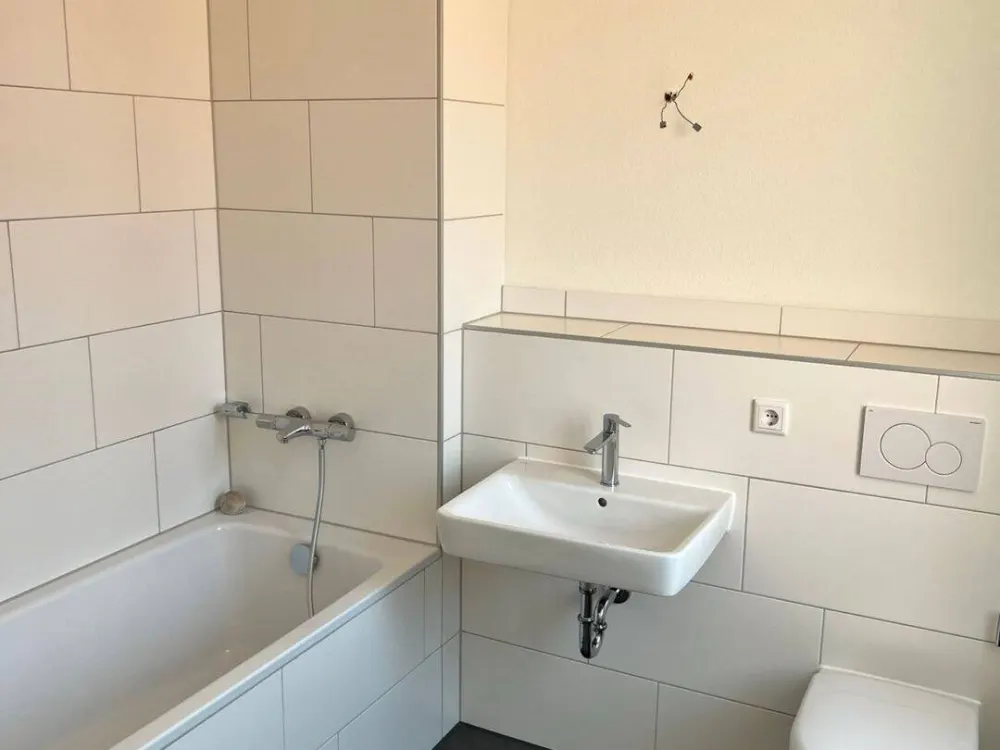 4 Zimmerwohnung mit großzügigem Wohnbereich und Loggia wartet auf Sie!