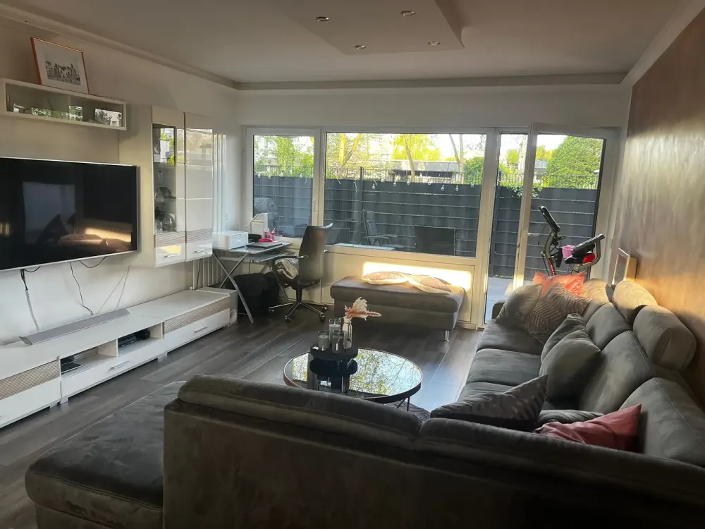 Schöne 4-Zimmerwohnung mit sonniger Terrasse und EBK