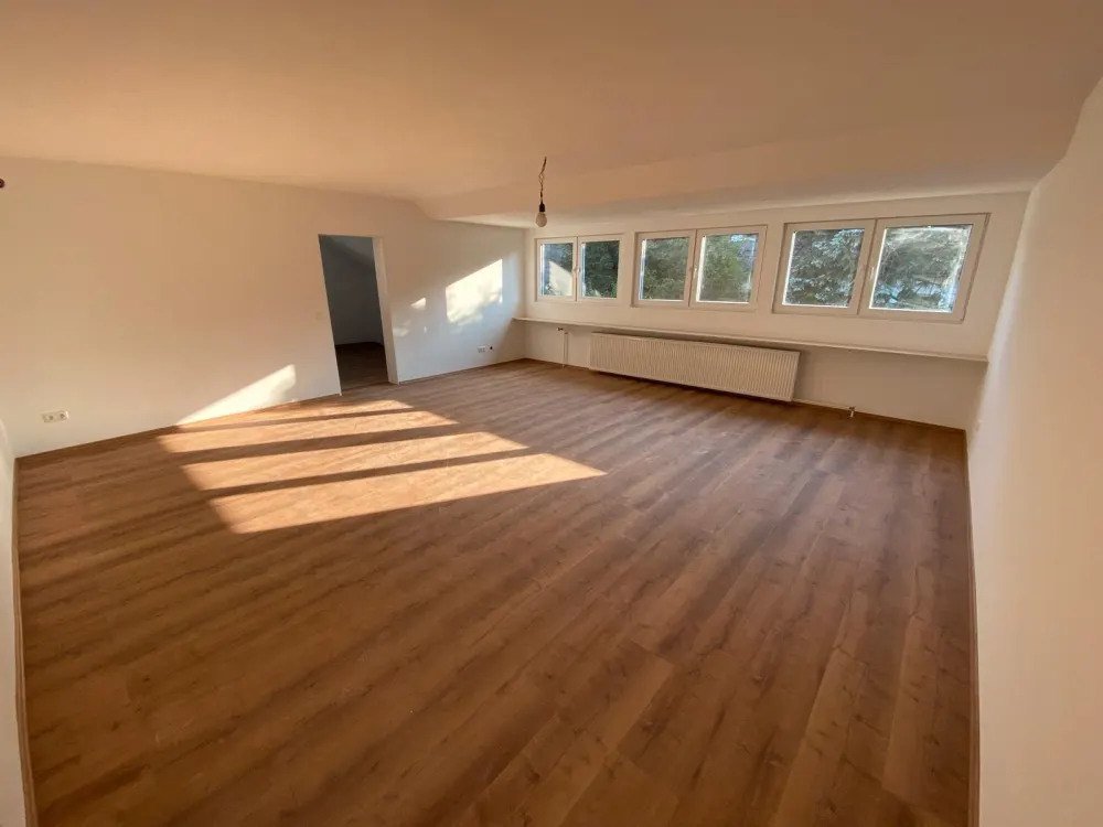 ERSTBEZUG (KLIMATISIERT): 110 m² in Bestlage von Dreieichenhain