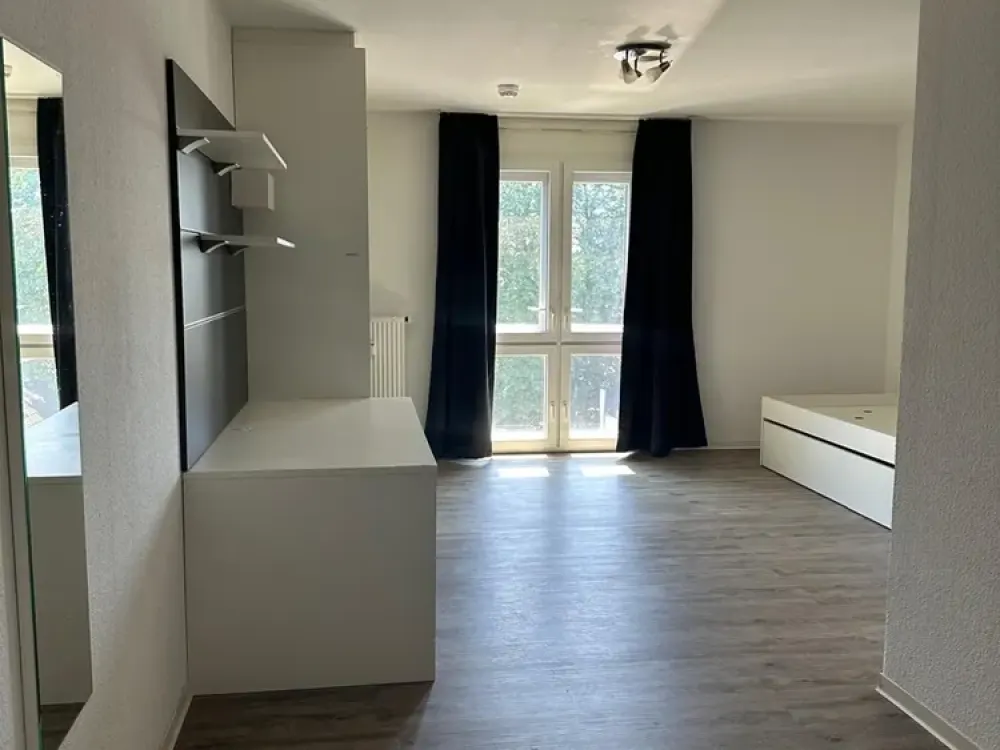 Große möblierte Wohnung - Koffer packen und los!