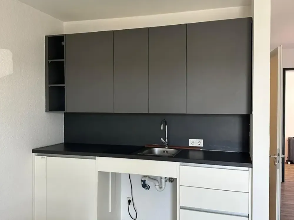 Große möblierte Wohnung - Koffer packen und los!