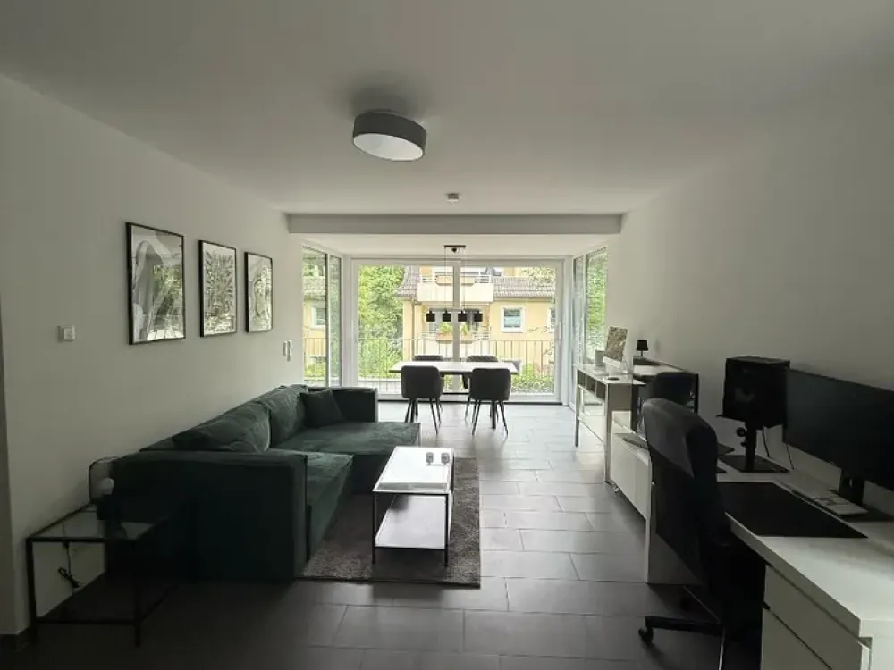 Zuhause mit 2,5 Zimmern und Stellplatz in Düsseldorf