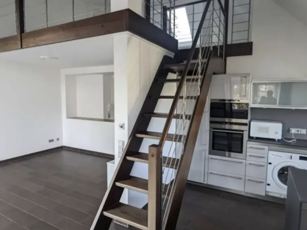 gehobene Maisonette Dachgeschosswohnung inkl. Balkon & Küche
