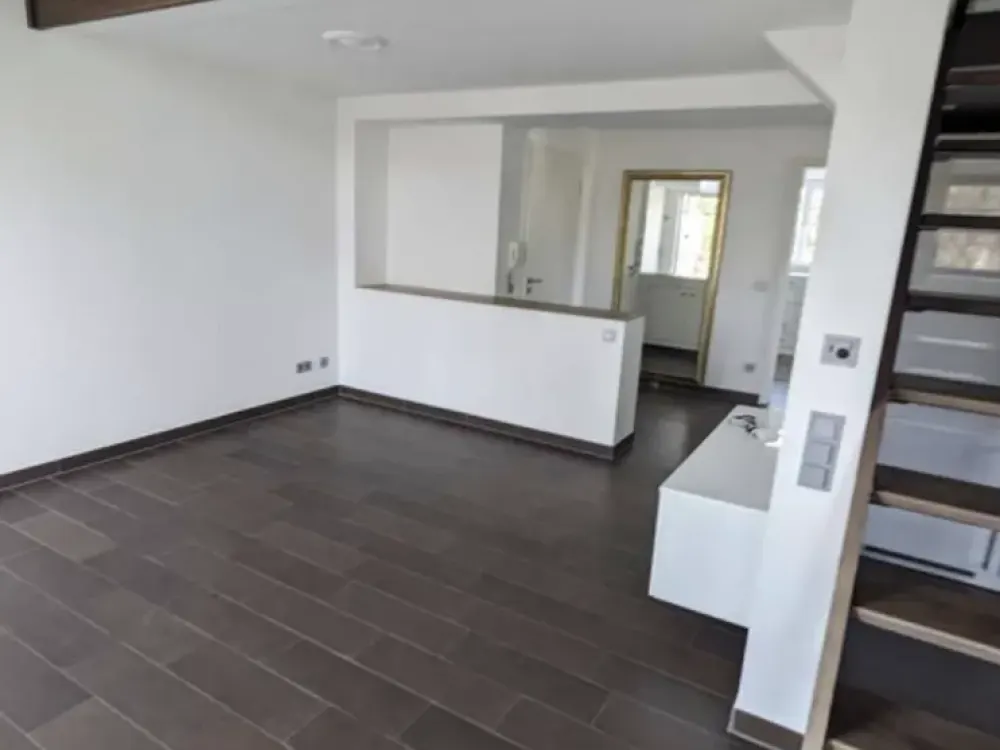 gehobene Maisonette Dachgeschosswohnung inkl. Balkon & Küche