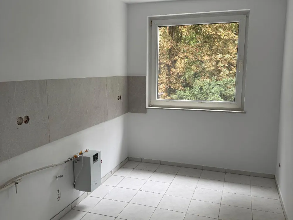 Erstbezug nach Sanierung Alt-Wettbergen: 2 Zimmer mit Balkon
