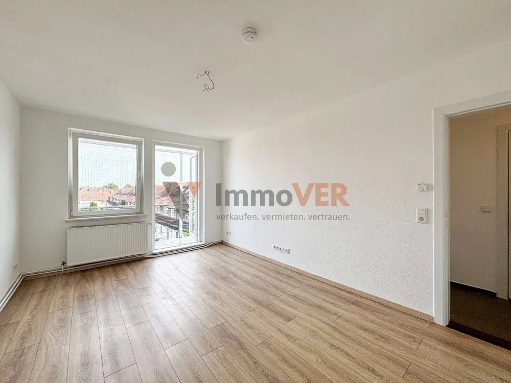 2 rooms with balcony and home office niche in Bremen-Walle near Überseestadt