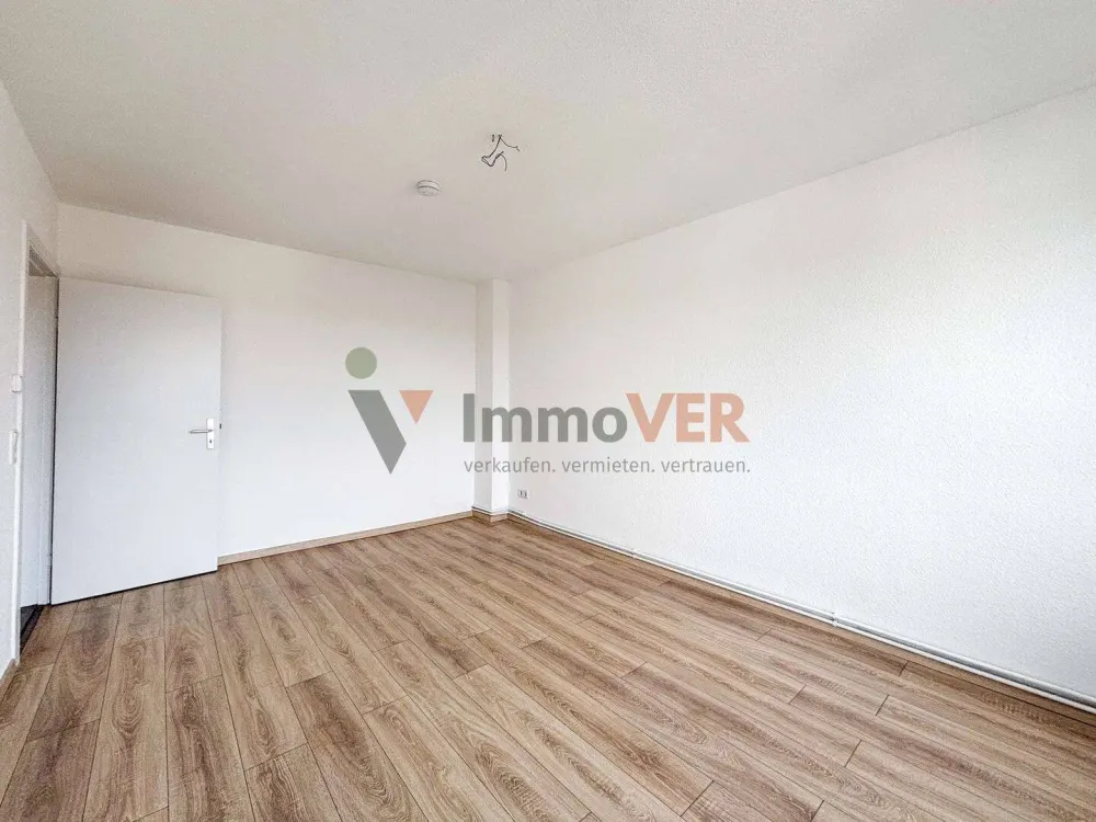2 rooms with balcony and home office niche in Bremen-Walle near Überseestadt