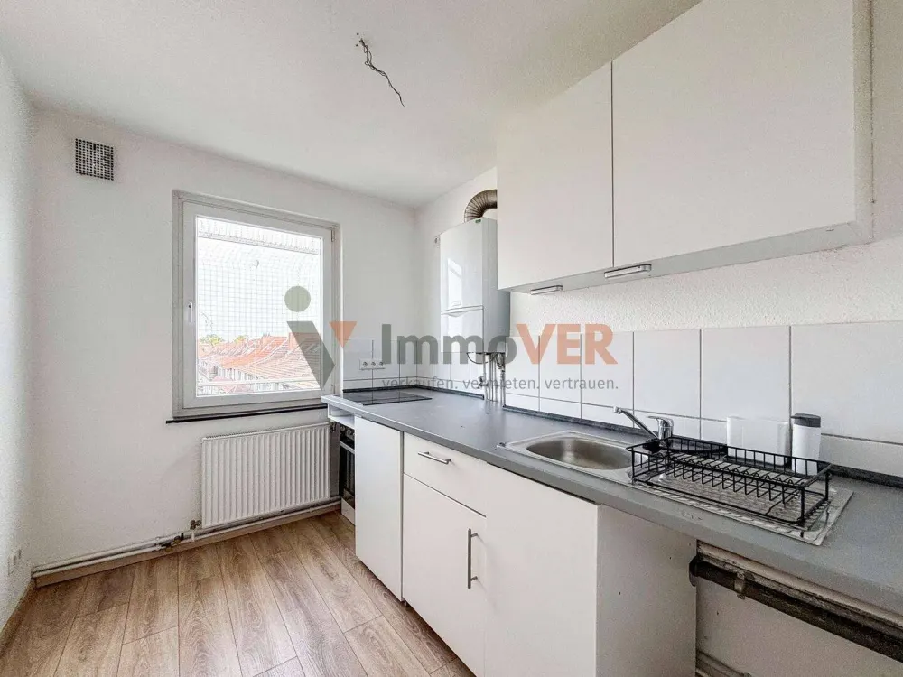 2 rooms with balcony and home office niche in Bremen-Walle near Überseestadt