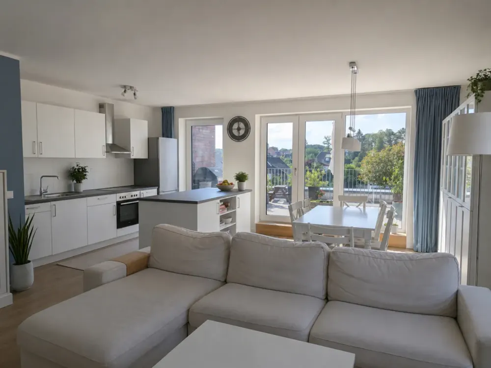 Fleester Höpen: Moderne 4 Zi.-Wohnung mit großer Dachterrasse!