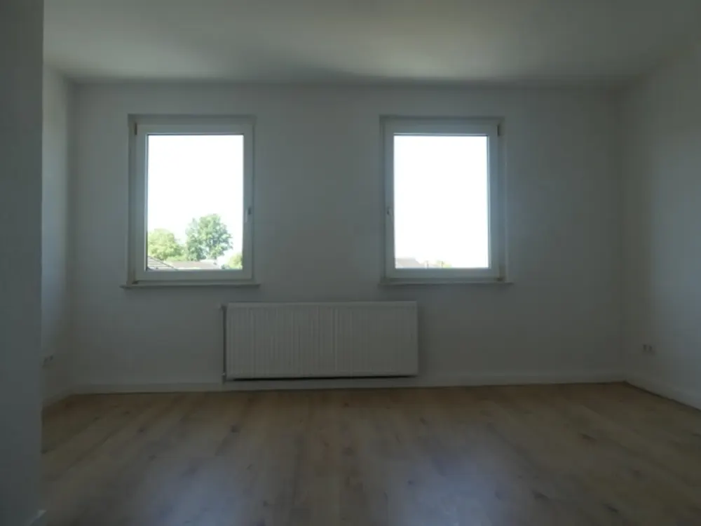 +++ modernisierte 3,5 oder 4,5-Zimmer-Wohnung in zentraler Lage +++