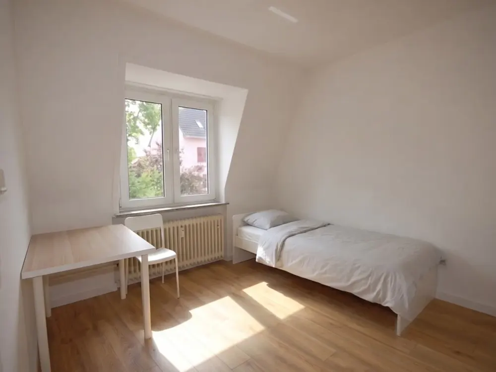 Renovierte, helle und neu möblierte 3-Zimmer-Wohnung im beliebten Gallusviertel