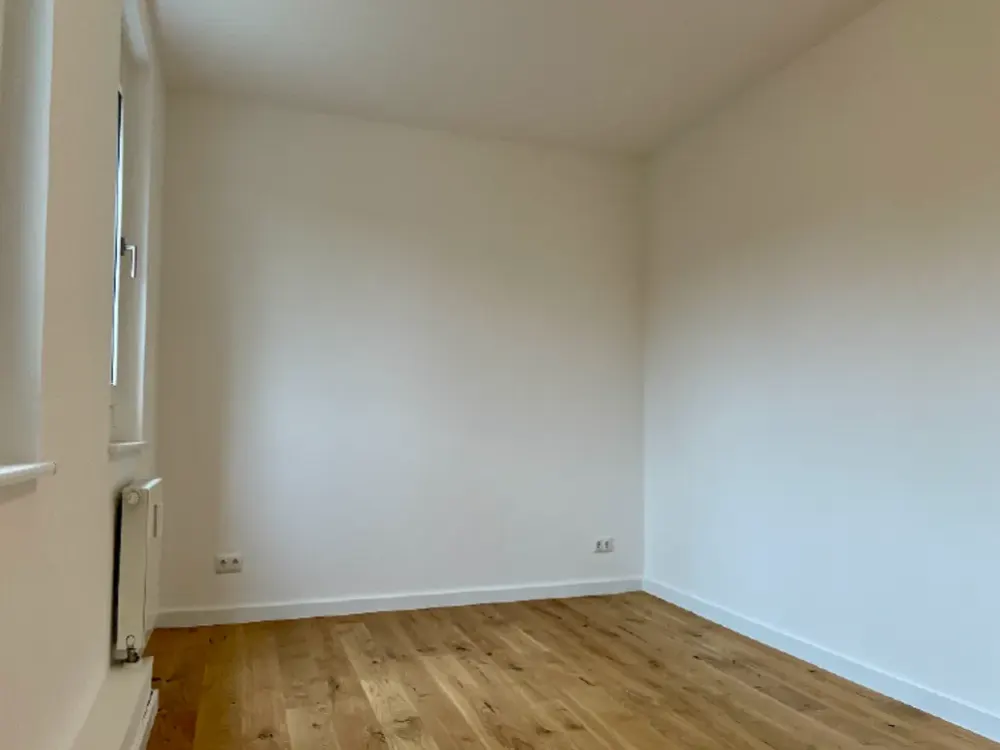 Sanierte 3-Zimmer-Wohnung mit Balkon & Einbauküche in Berlin-Mitte
