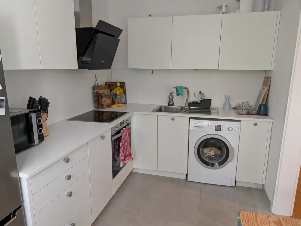 Sanierte 3-Zimmer-Wohnung mit Balkon & Einbauküche in Berlin-Mitte