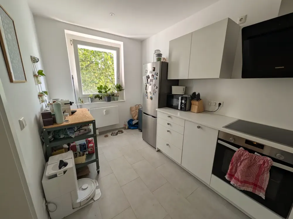 Sanierte 3-Zimmer-Wohnung mit Balkon & Einbauküche in Berlin-Mitte