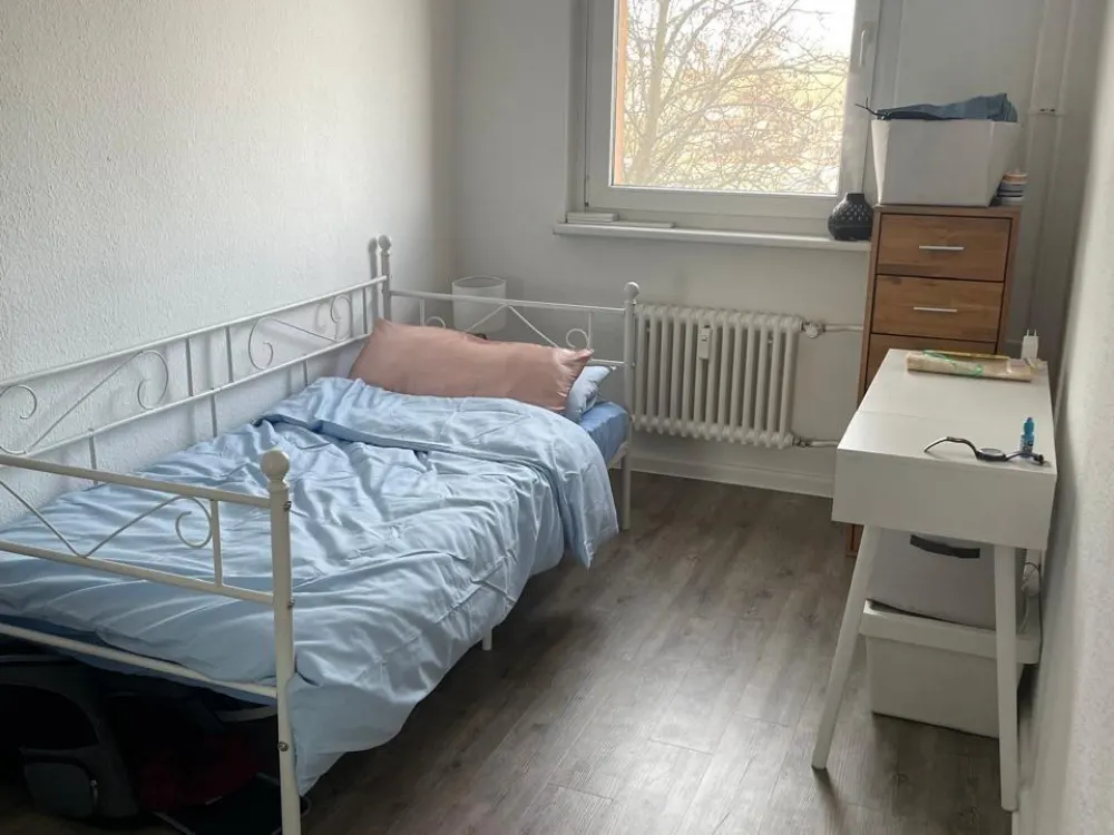 2 Zimmer Wohnung mit Balkon BEFRISTET
