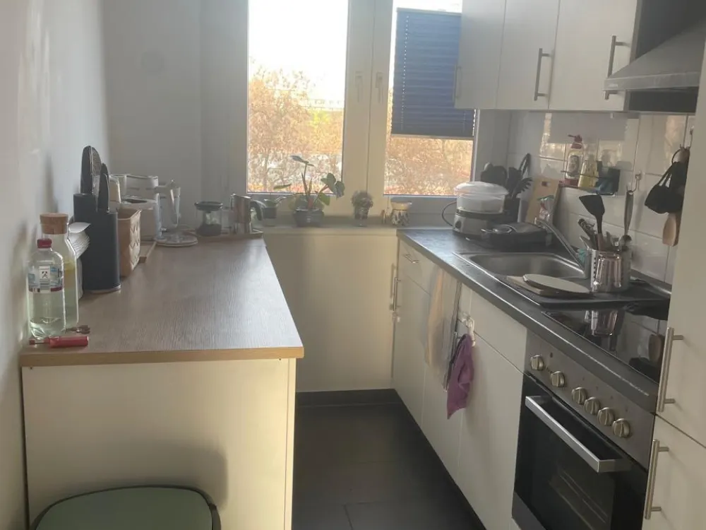 2 Zimmer Wohnung mit Balkon BEFRISTET