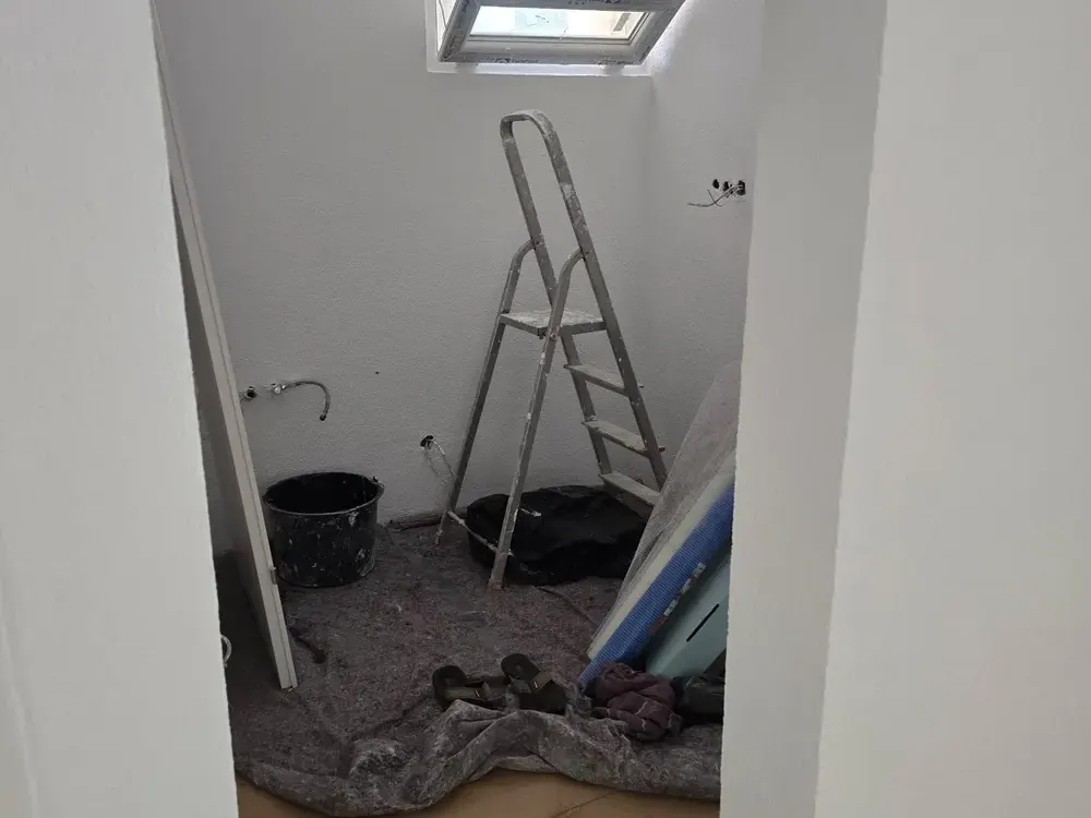 Erstbezug nach Sanierung 2 Zimmern in ein 2er WG in zentral Gerlingen
